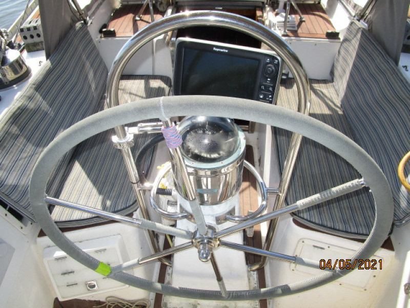 47' Swan cockpit helm