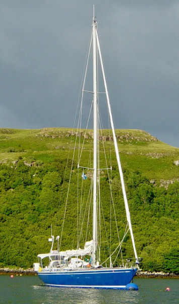 47' Swan starboard forward profile2