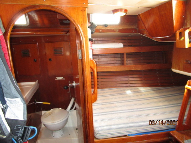 47' Swan aft stateroom starboard