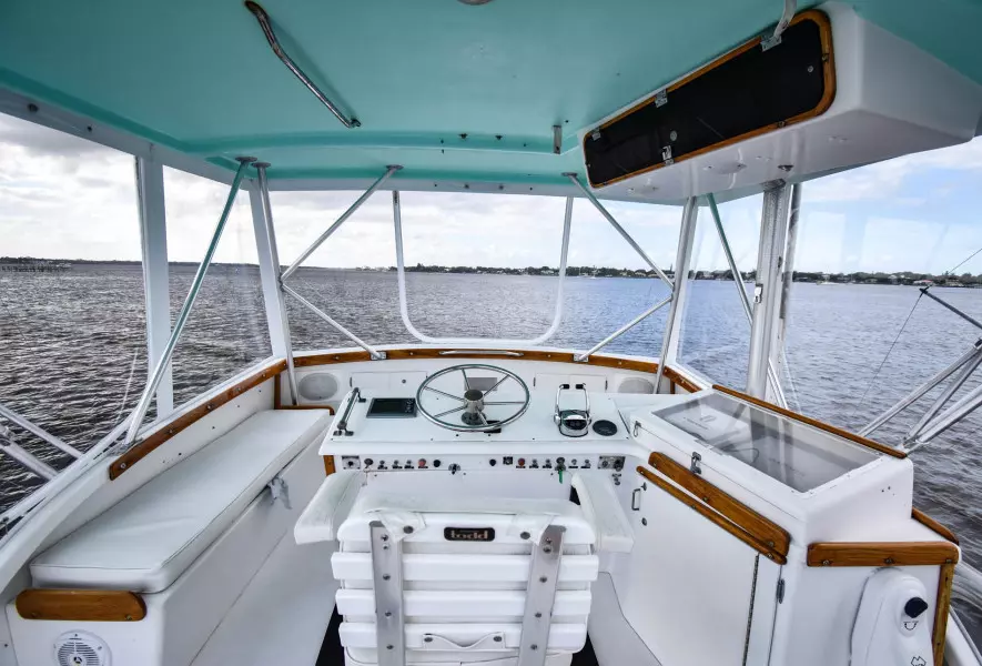  Fly Bridge Helm Station