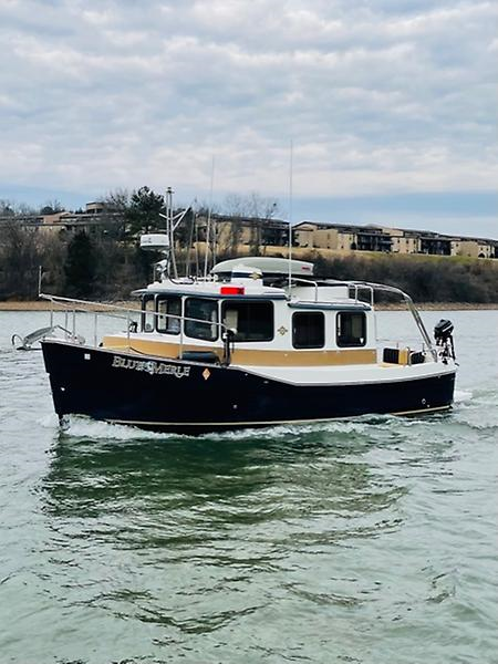 2013 Ranger Tugs R27