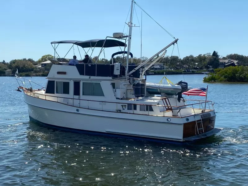 1985 Grand Banks 