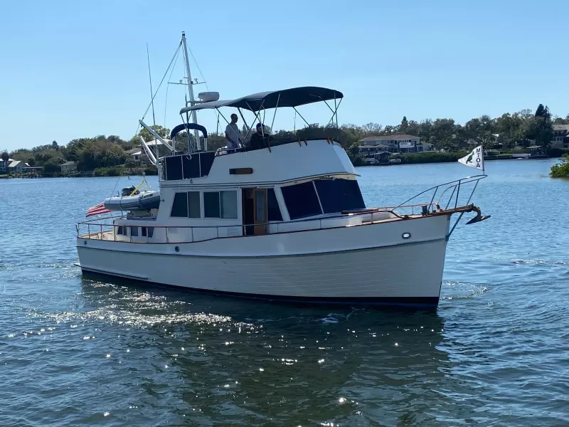 1985 Grand Banks 