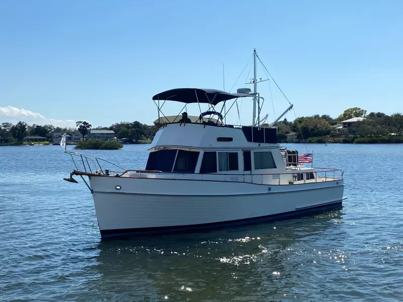1985 Grand Banks 