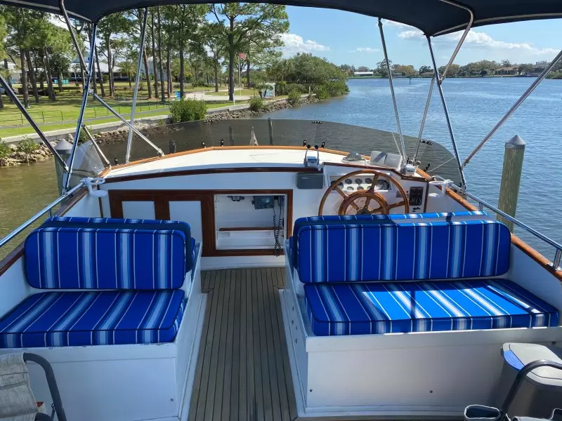 1985 Grand Banks 