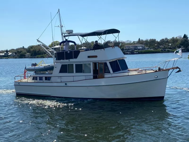 1985 Grand Banks 