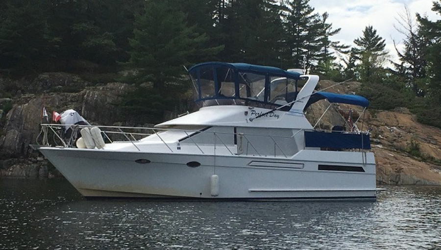 39' Ocean Alexander port profile1