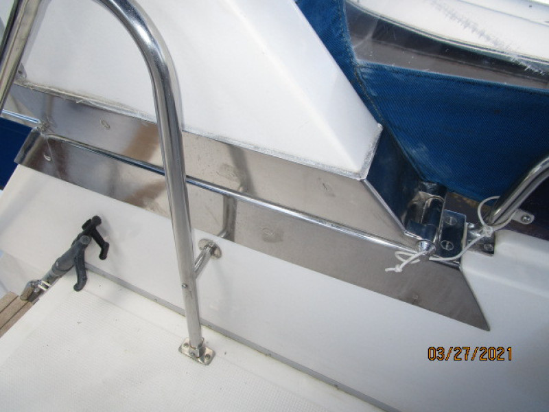 39' Ocean Alexander hinged Radar arch