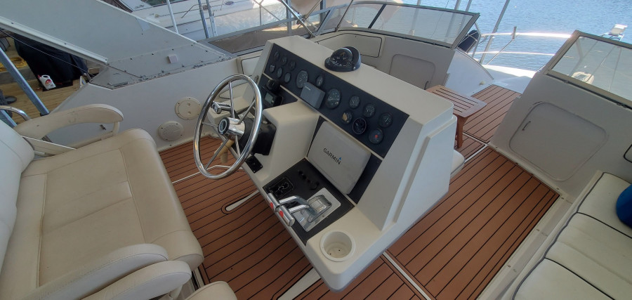 1995 Carver 380 Santego SE