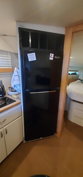 1995 Carver 380 Santego SE