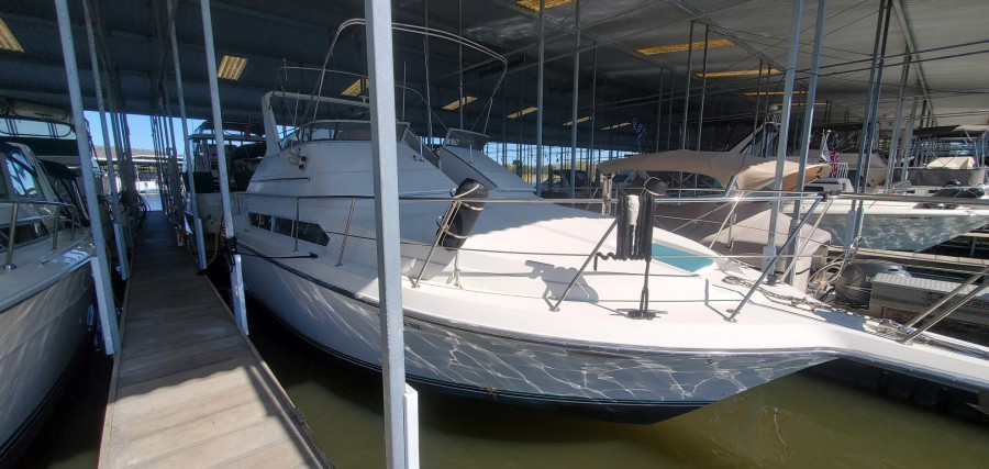 1995 Carver 380 Santego SE