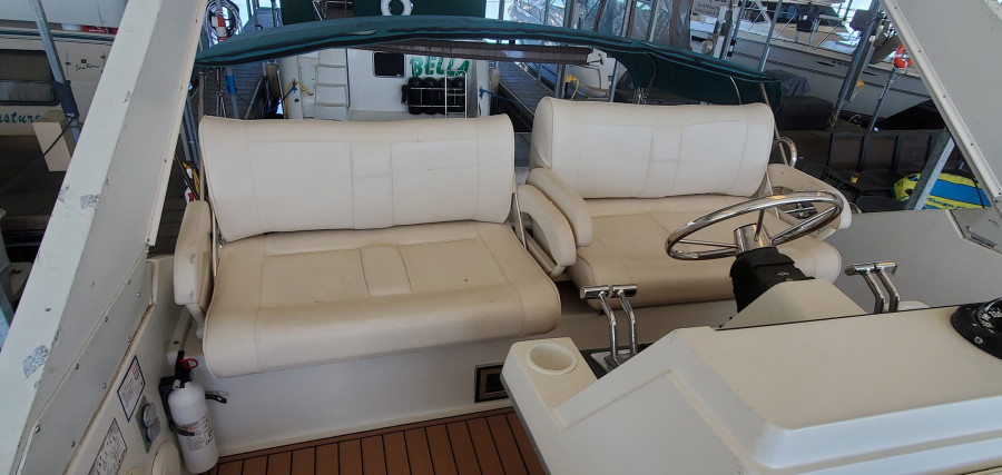 1995 Carver 380 Santego SE