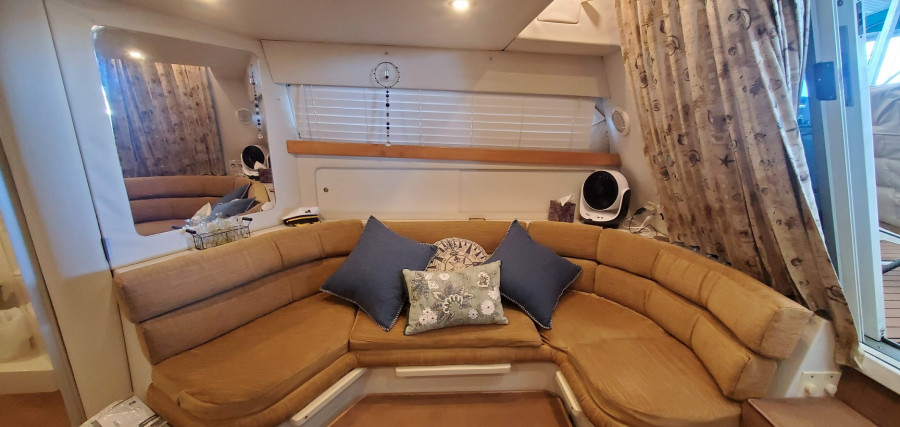 1995 Carver 380 Santego SE