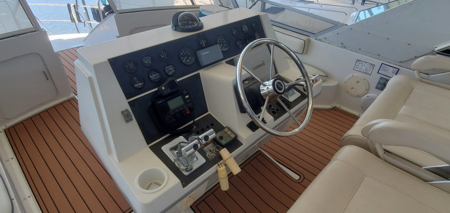 1995 Carver 380 Santego SE