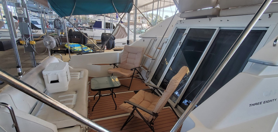 1995 Carver 380 Santego SE