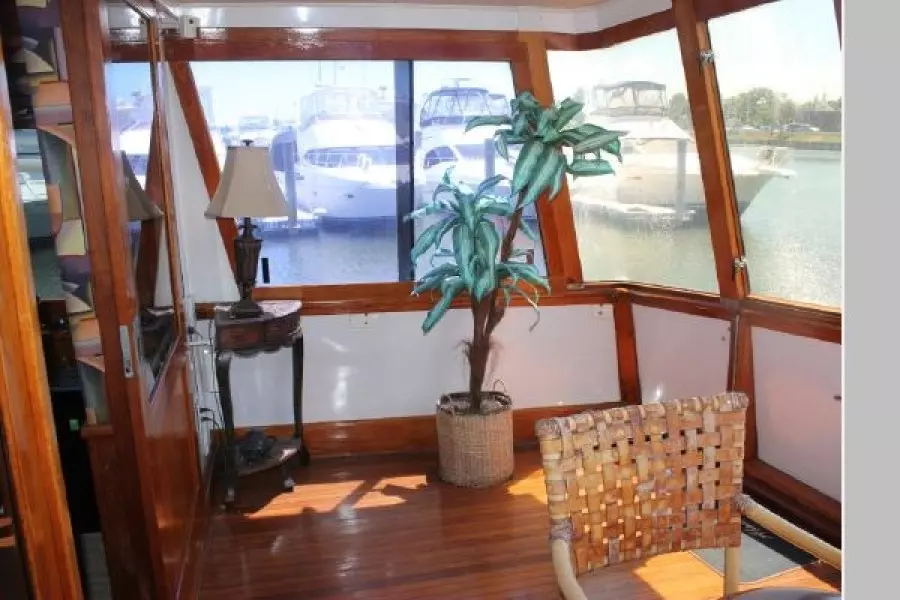 1977 Pacemaker 66 Motoryacht