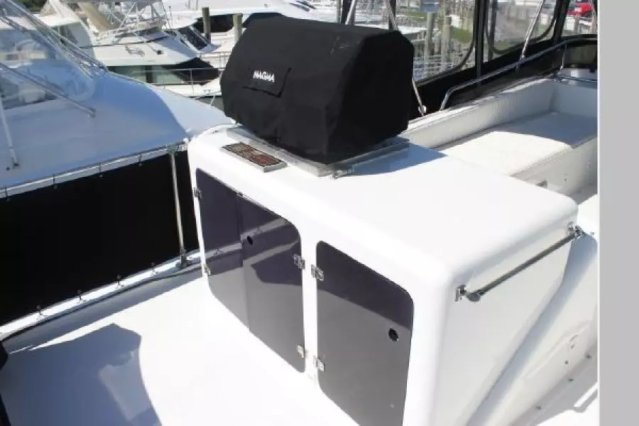 1977 Pacemaker 66 Motoryacht