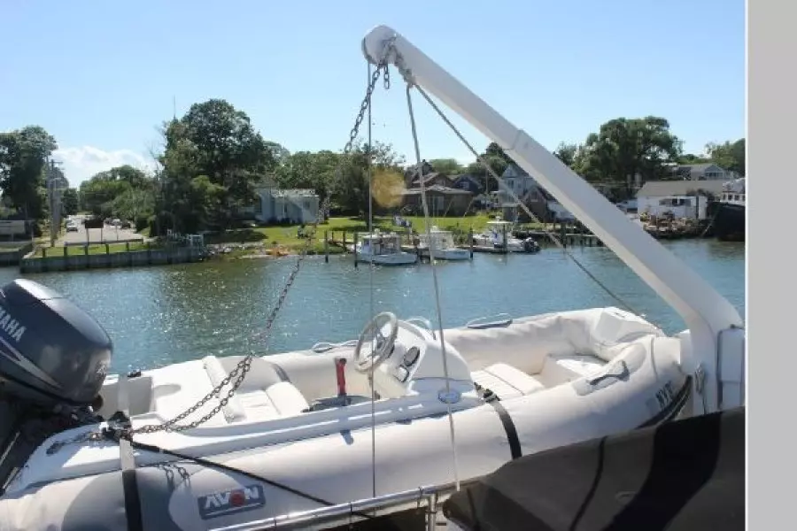 1977 Pacemaker 66 Motoryacht