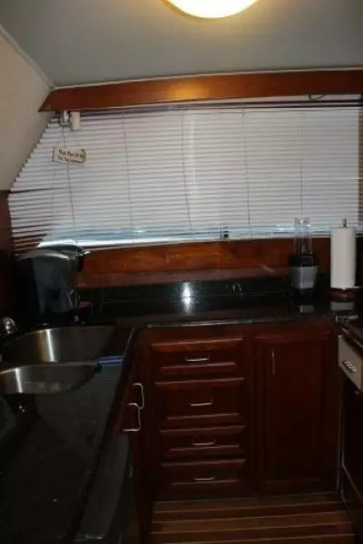 1977 Pacemaker 66 Motoryacht