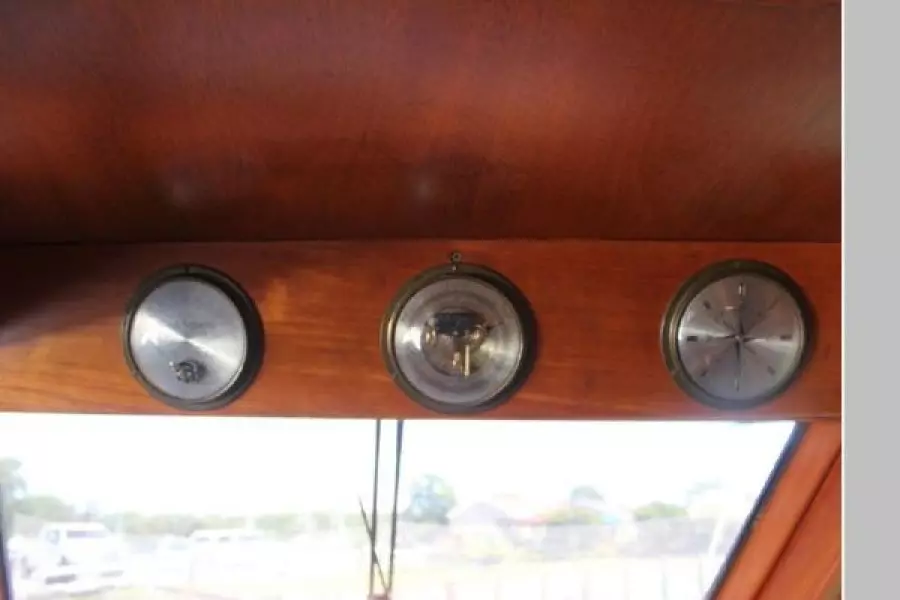 1977 Pacemaker 66 Motoryacht