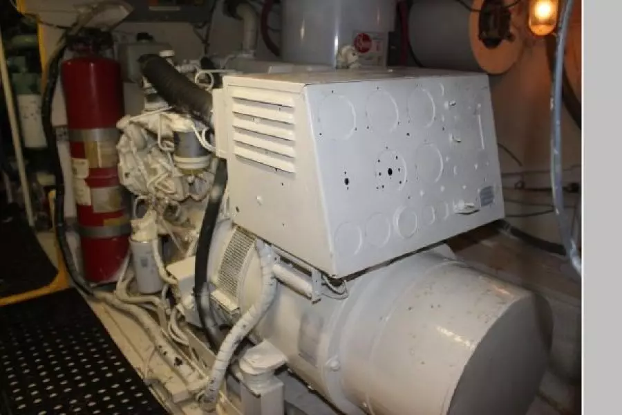 1977 Pacemaker 66 Motoryacht