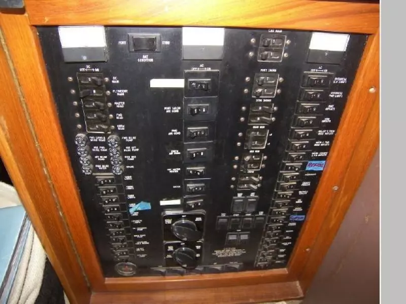 1989 Ocean Yachts 63 Super Sport