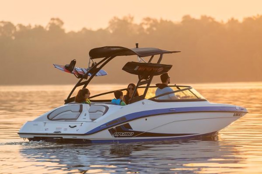19' 2019 Yamaha Boats AR190