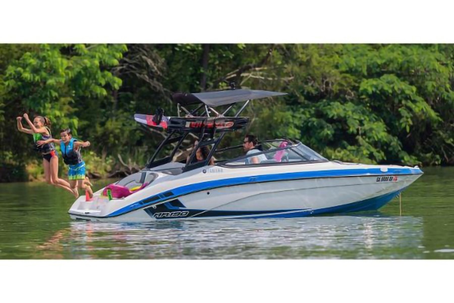 19' 2019 Yamaha Boats AR190