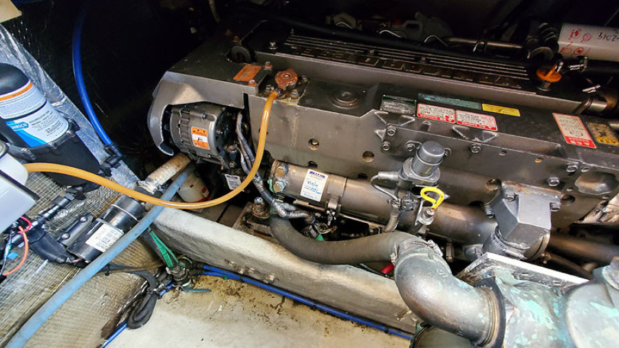 2003 Mainship 390 Sedan