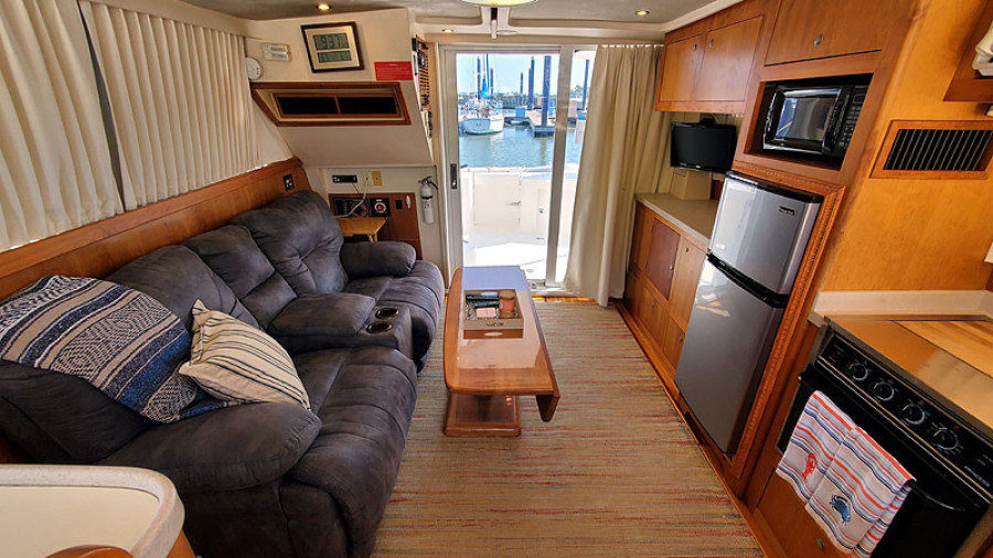 2003 Mainship 390 Sedan