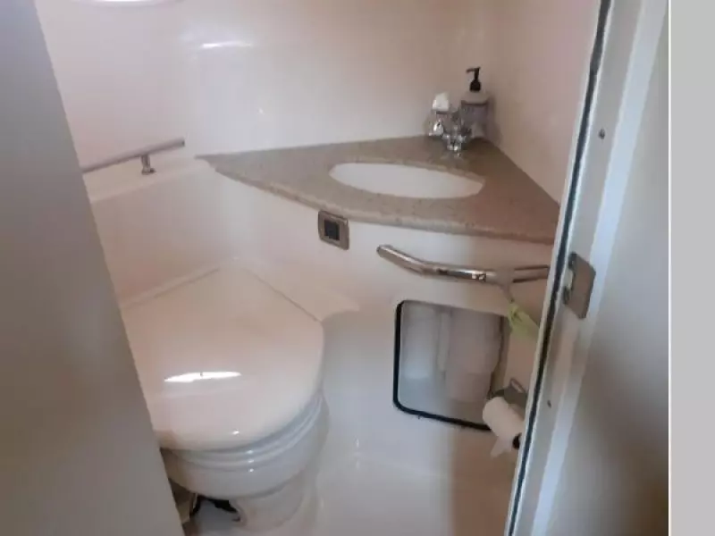 2004 Sea Ray 420 Sundancer