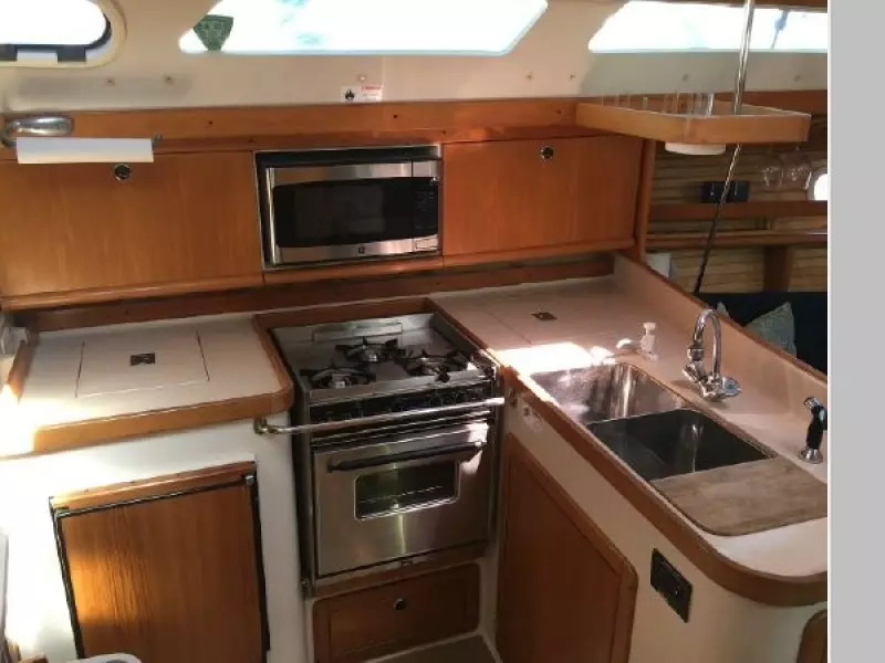 2003 Catalina 380