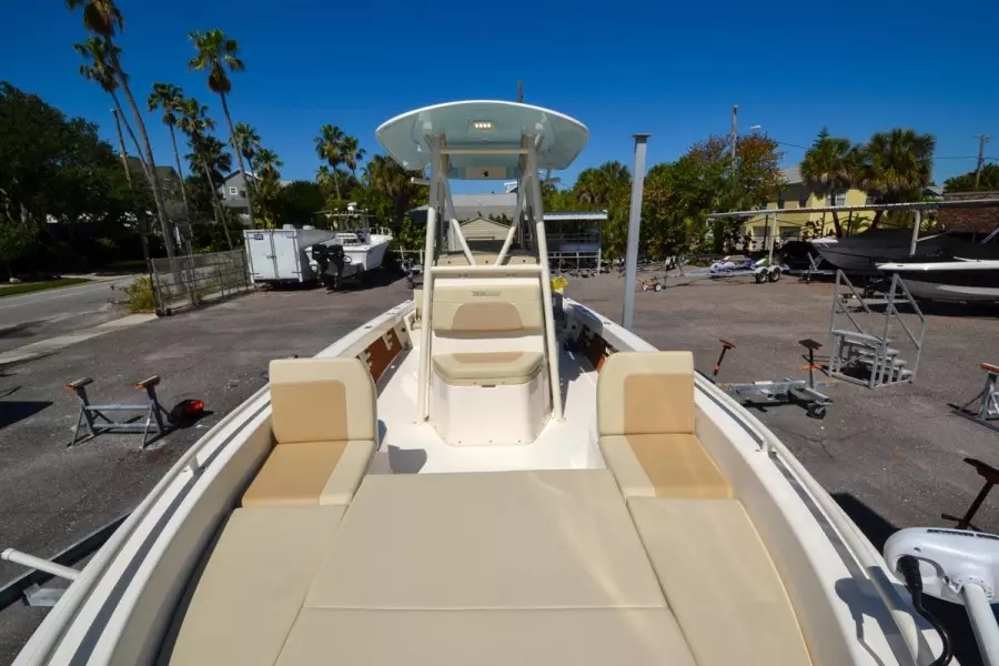 2017 Pathfinder 2600 TRS