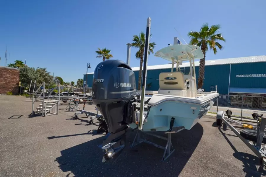 2017 Pathfinder 2600 TRS