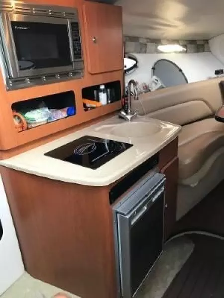 26ft Crownline Yacht For Sale
