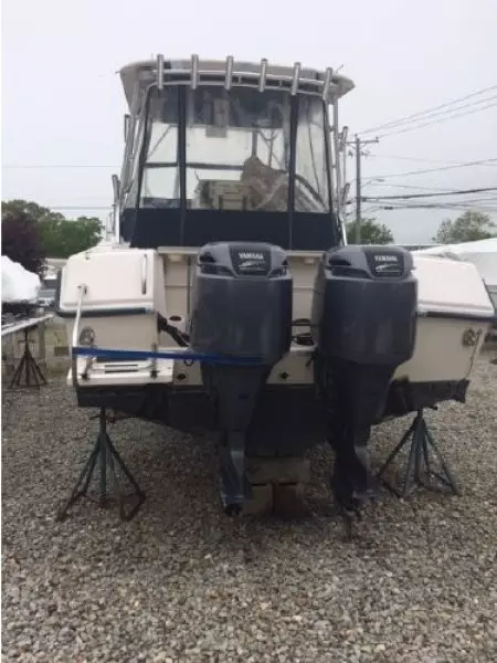 2000 Grady-White 265 Express