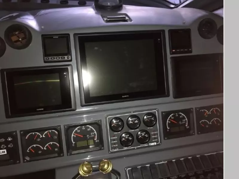 2000 Tiara Yachts 5200