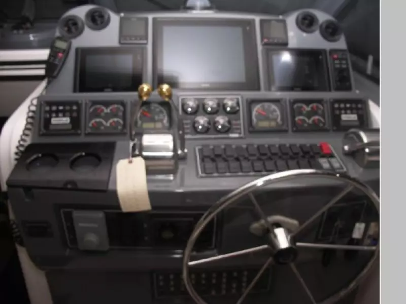 2000 Tiara Yachts 5200