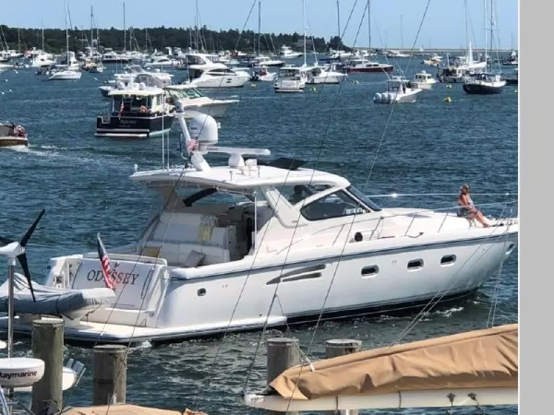 2000 Tiara Yachts 5200