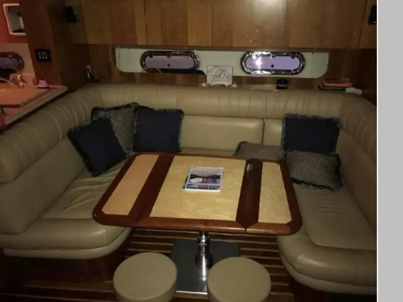 2000 Tiara Yachts 5200