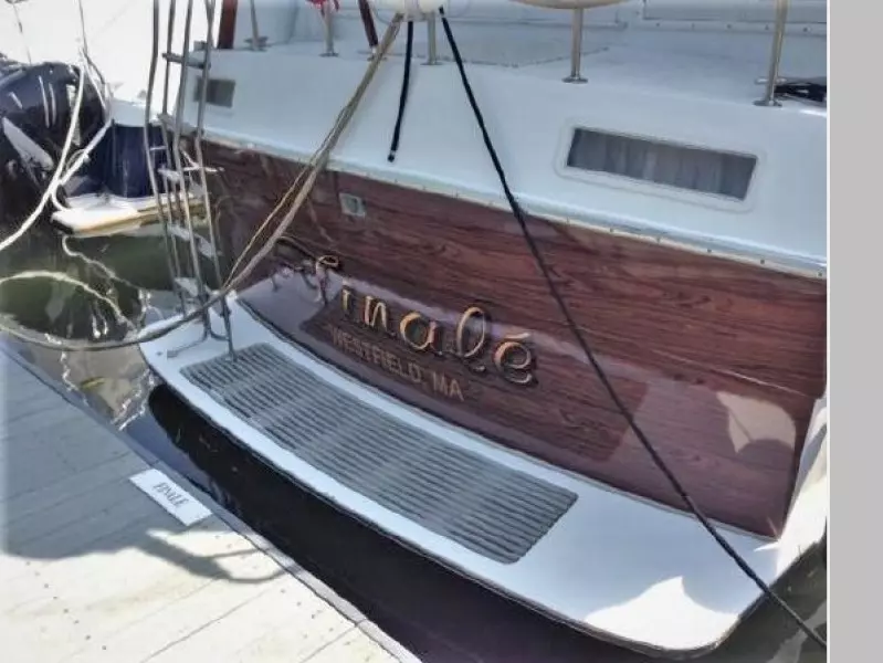 1985 Gulfstar 49 Motor Yacht