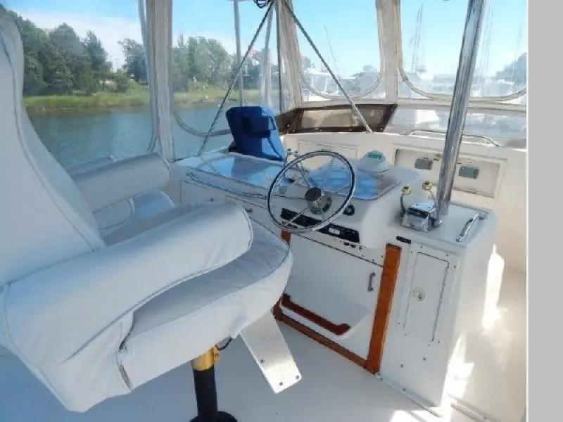 1983 Ocean Yachts Super Sport