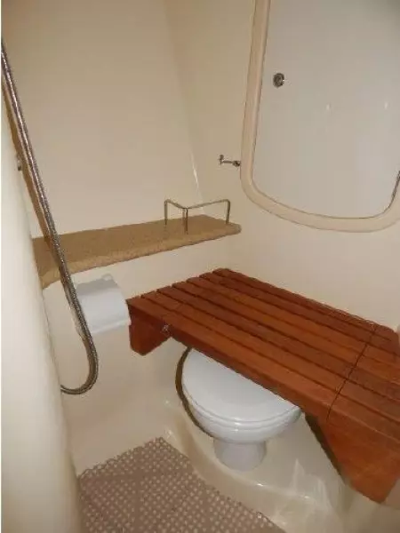 2008 Hunter 45 Deck Salon