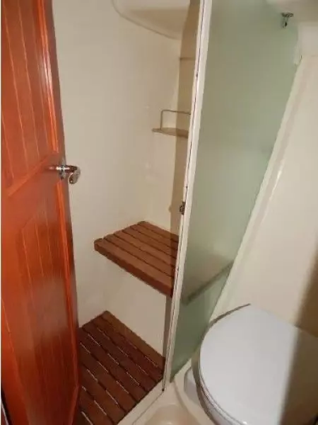 2008 Hunter 45 Deck Salon