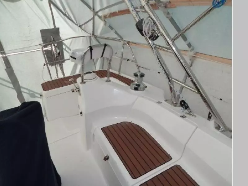 2008 Hunter 45 Deck Salon