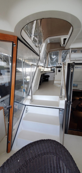 1989 Carver 4207 Aft Cabin