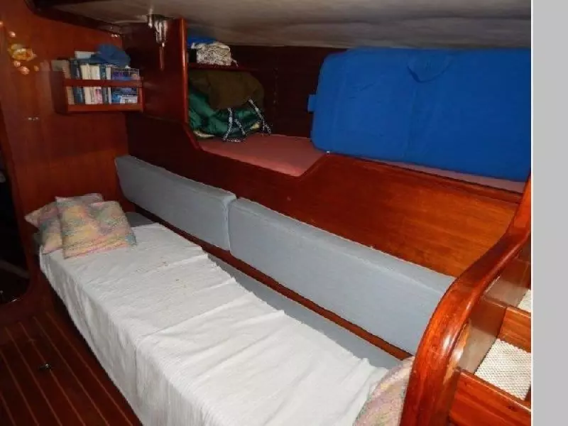 1983 Beneteau First 42