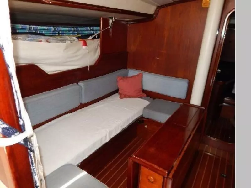 1983 Beneteau First 42