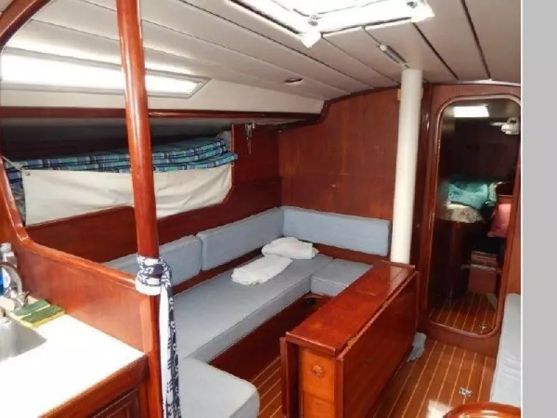 1983 Beneteau First 42