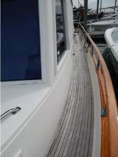 1985 Grand Banks Classic